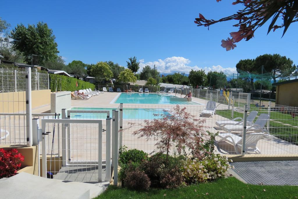 Camping San Michele Hotel Moniga del Garda Bagian luar foto